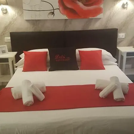 戴尔斯万神殿套房旅馆 2*